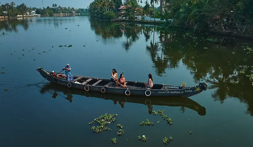 Blue Jelly Marina - Blue Jelly Cruises & Resort